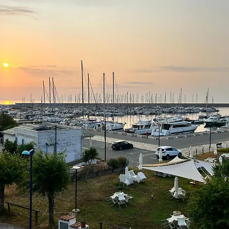 Il Porticciolo 3* 라 칼레타